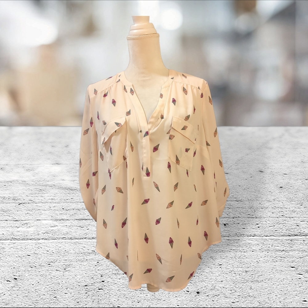 Torrid Harper style pink decorative blouse size 00